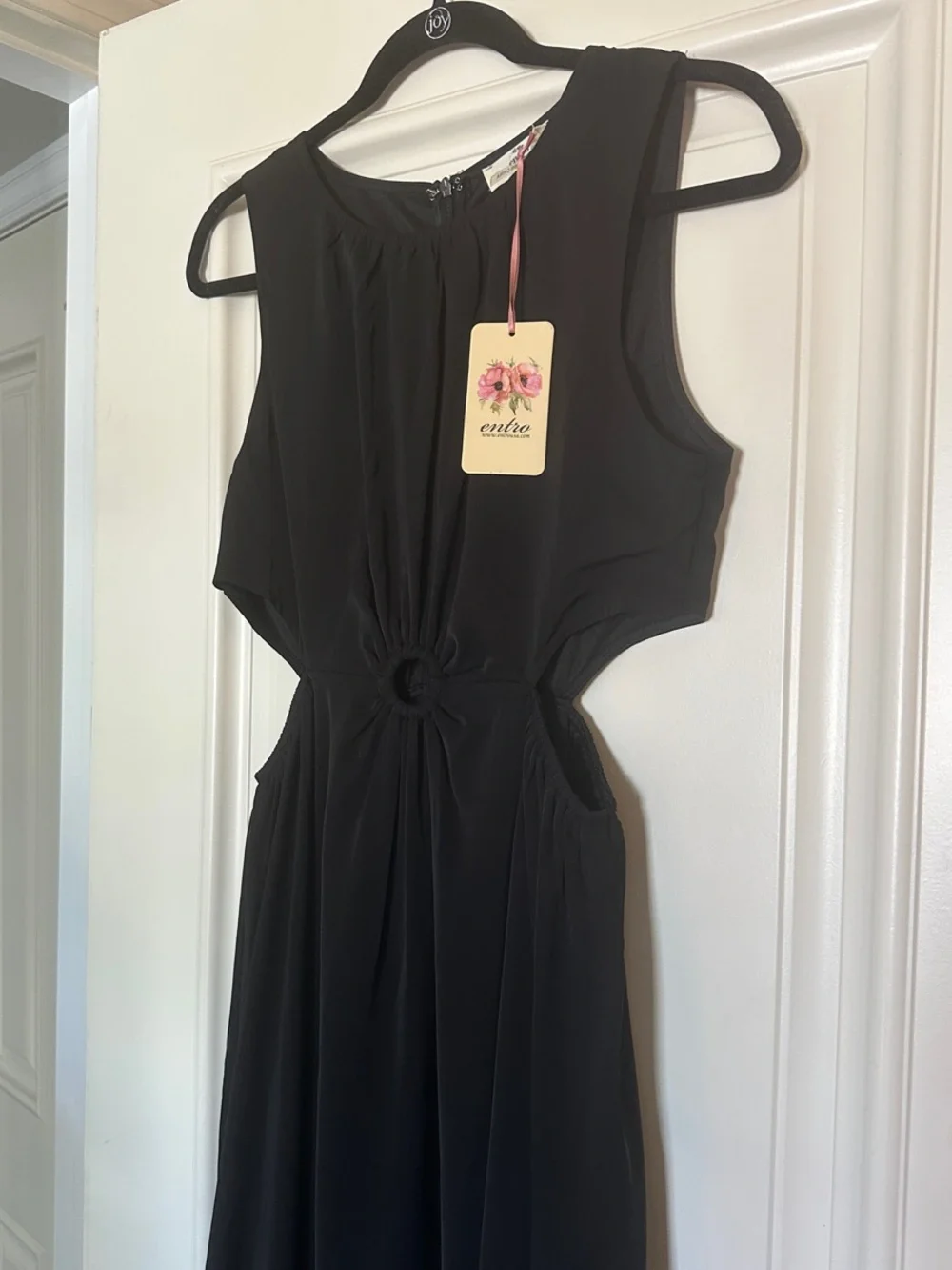 entro elegant sleeveless